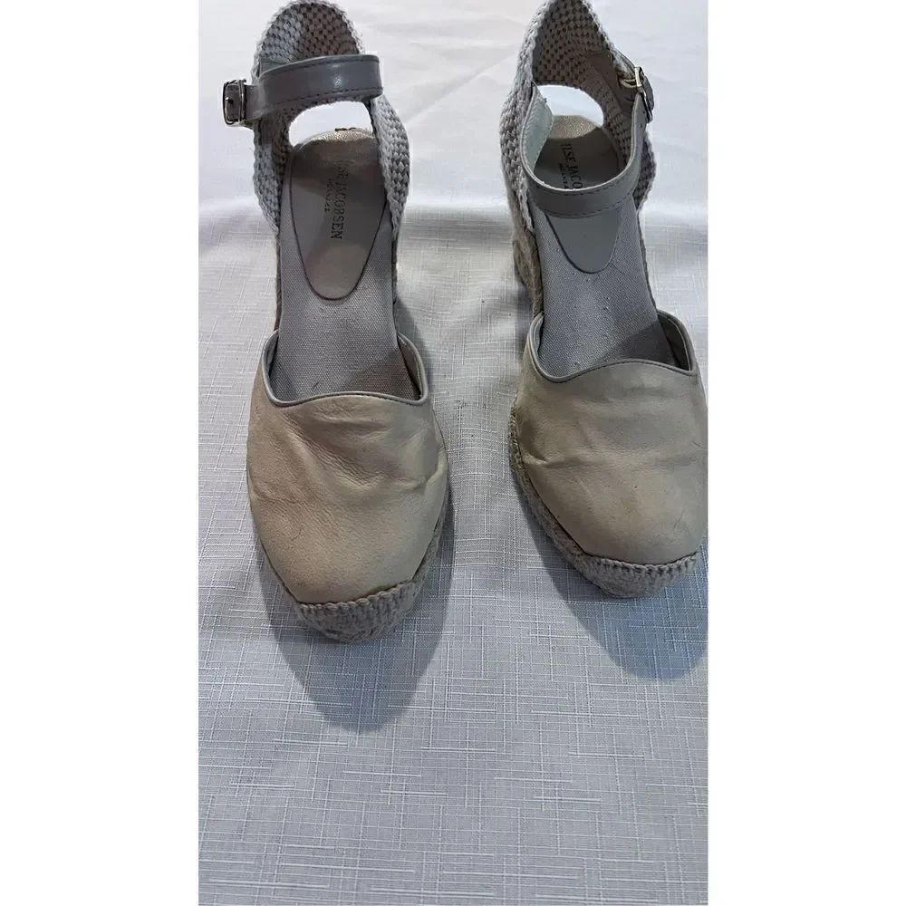 IISE JACOBSEN TAN ESPADRILLES WEDGE HEELS WOMENS SIZE 7